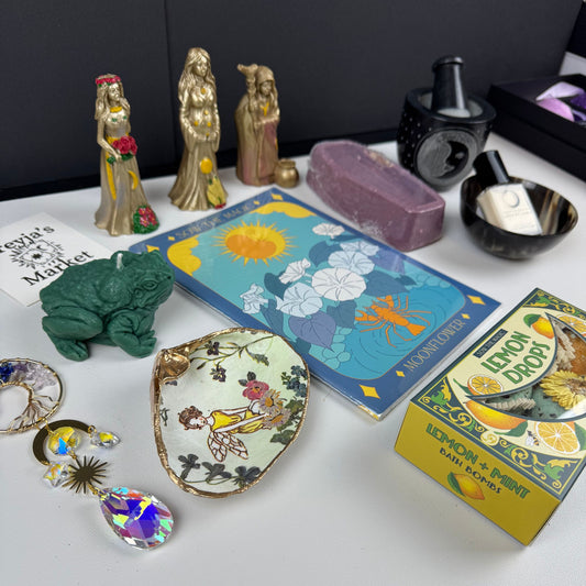 Freyja's Magic Scoop - Orange Ball Witchy Items