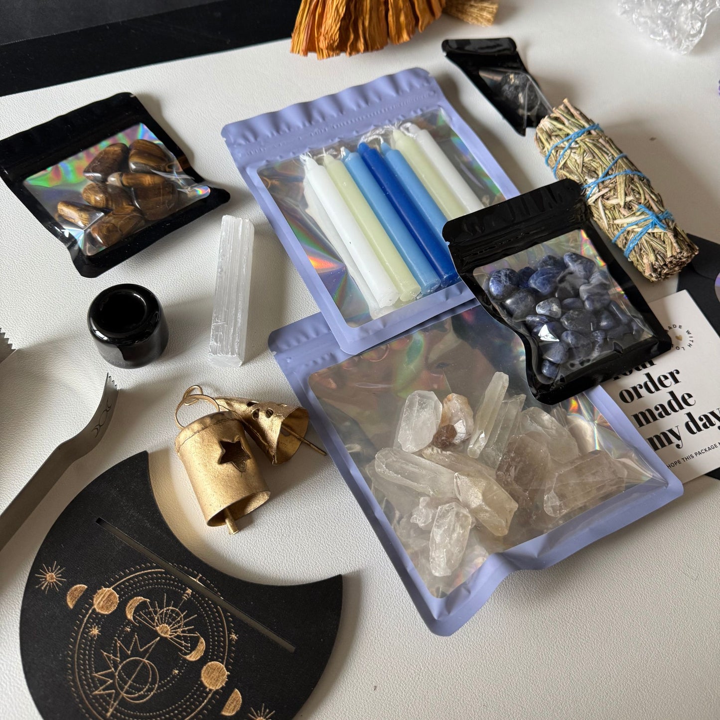 Freyja's Magic Scoop - Small Witchy Items & Crystals