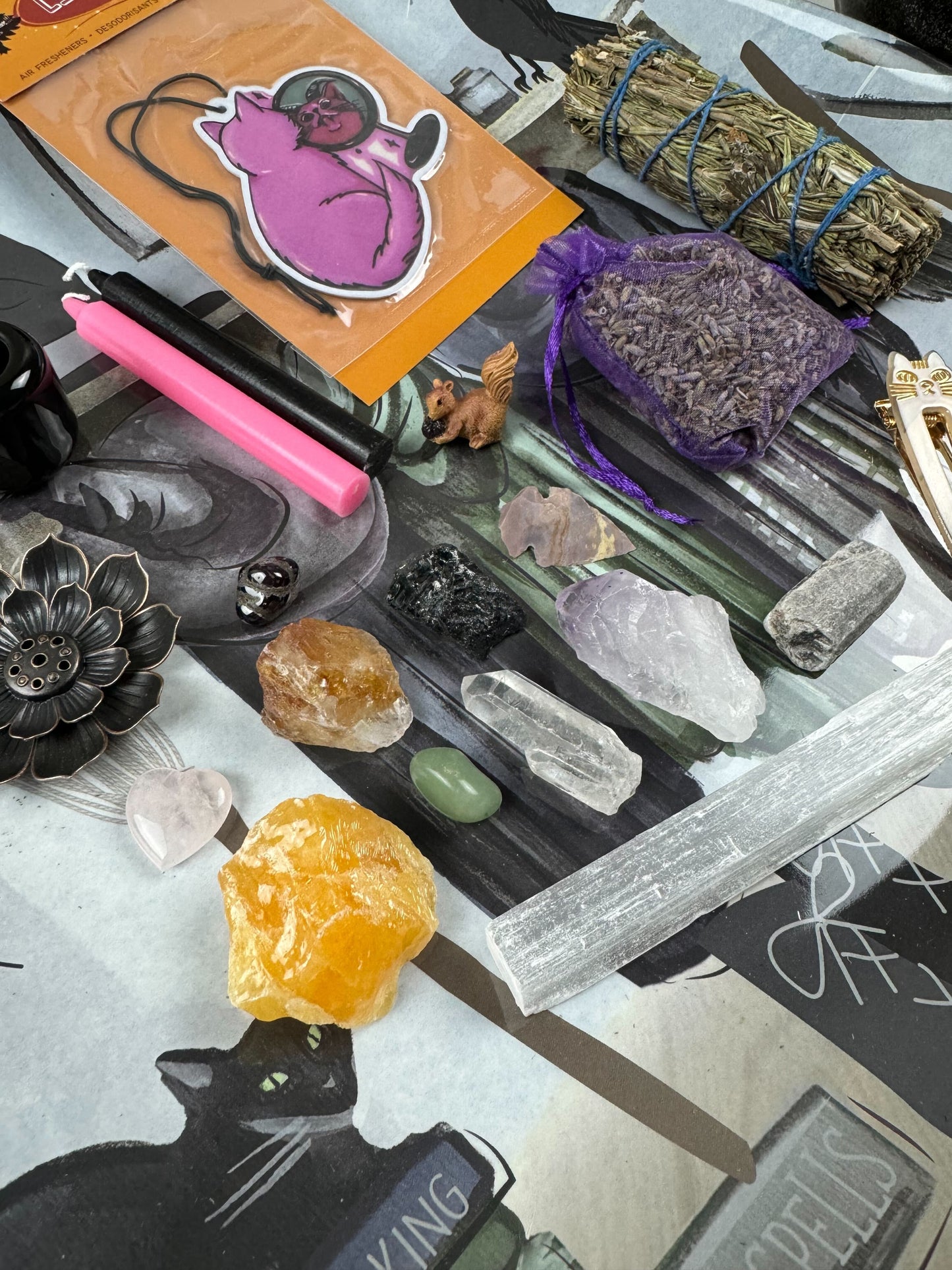 Freyja's Magic Scoop - Small Witchy Items & Crystals (Purple Balls)